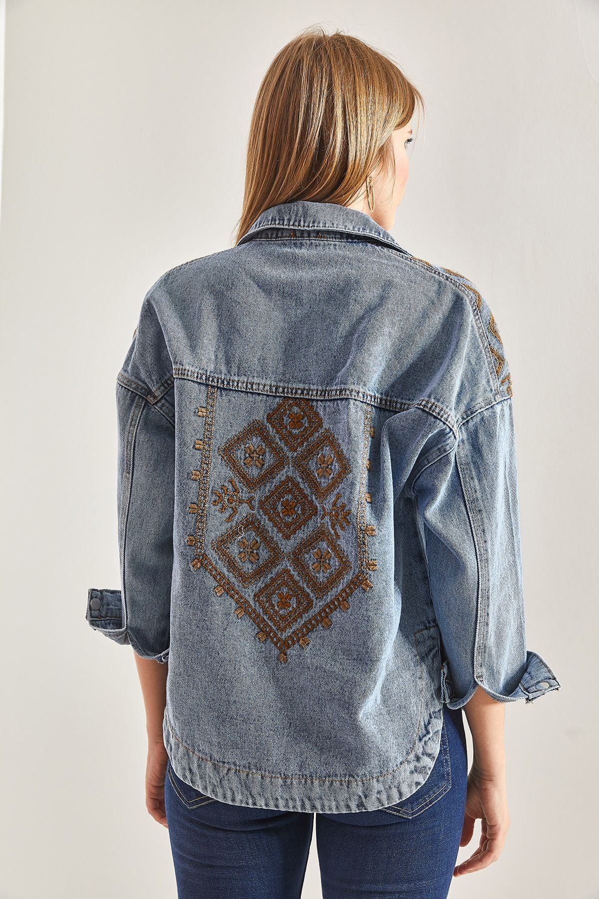 Women's embroidery jeans jacket