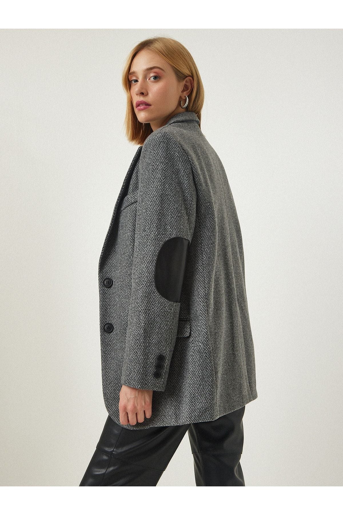 WOMEN GRAY Premium Cruve Cruve Wool Fish R back Stamp Jacket FN03107