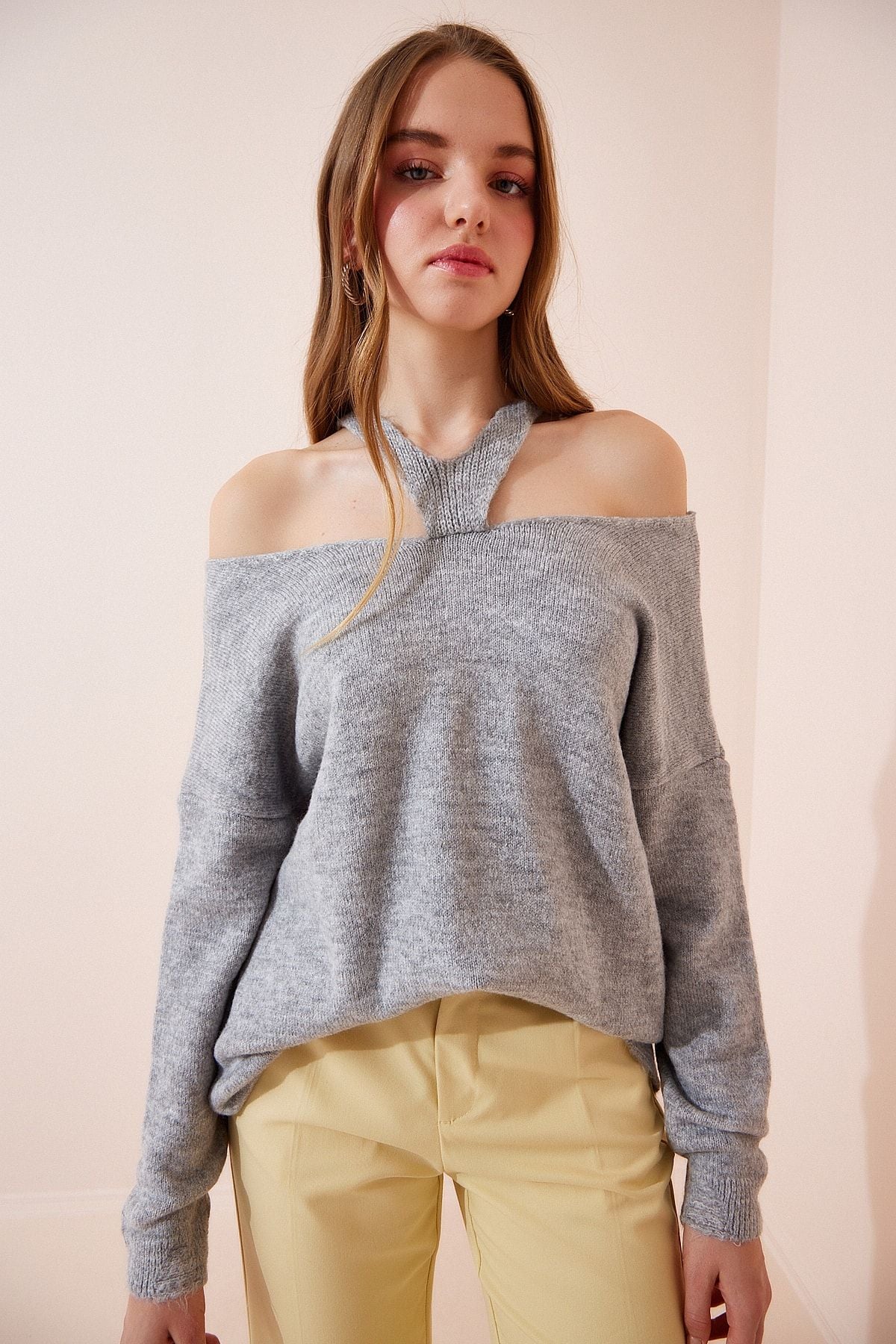Women's Gray Shoulder Décollette Knitwear Cossack NS00369