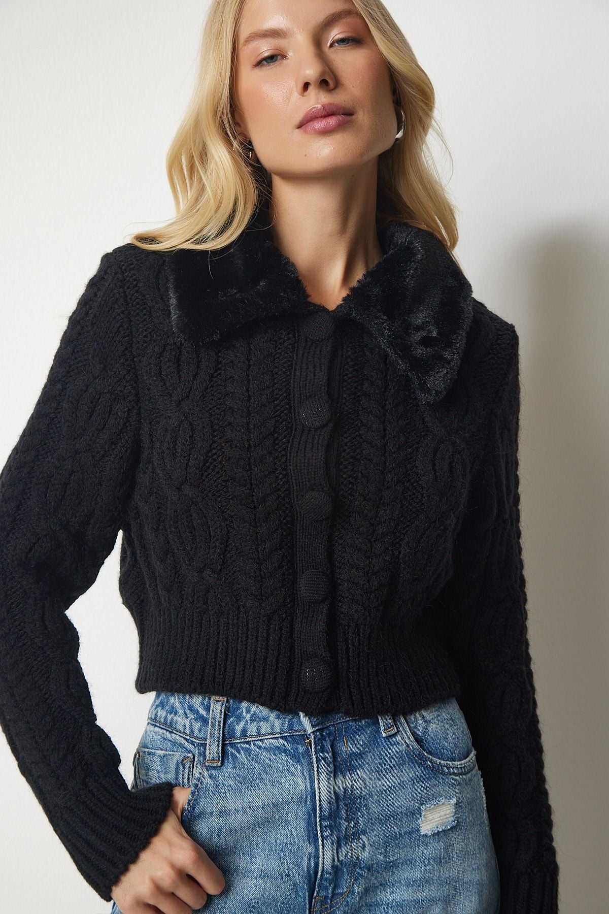 Women's black furry collar motif knitwear cardigan PF00003