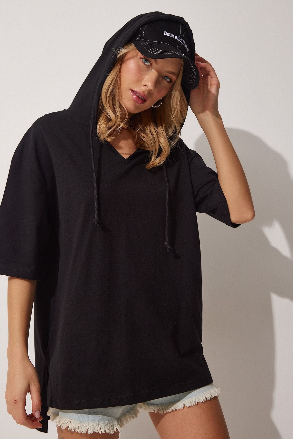 Woman black hooded oversize cotton tshirt nj00119