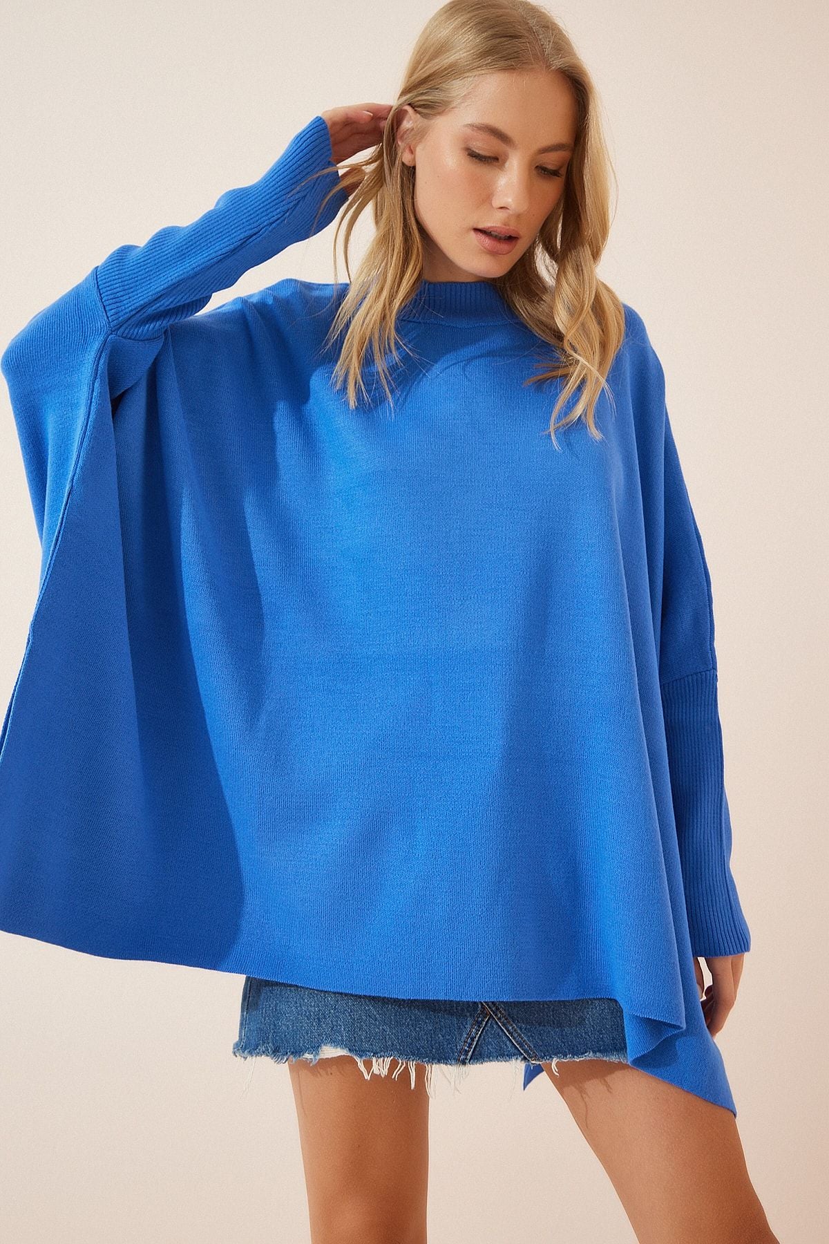 Woman live blue side slits with overwheeling poncho sweater yy00005