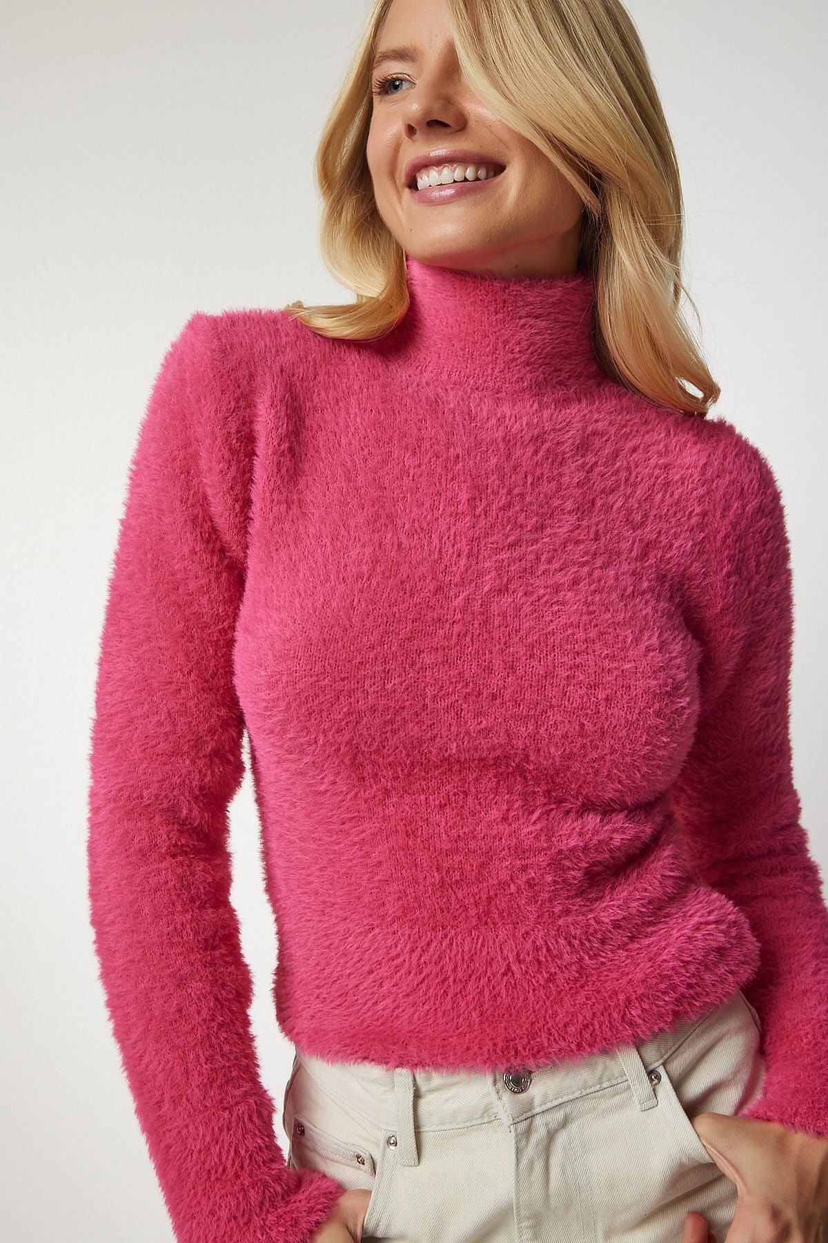Women's Fuchsia Fisherman Neck Beard Knitwear Sweater NF00071