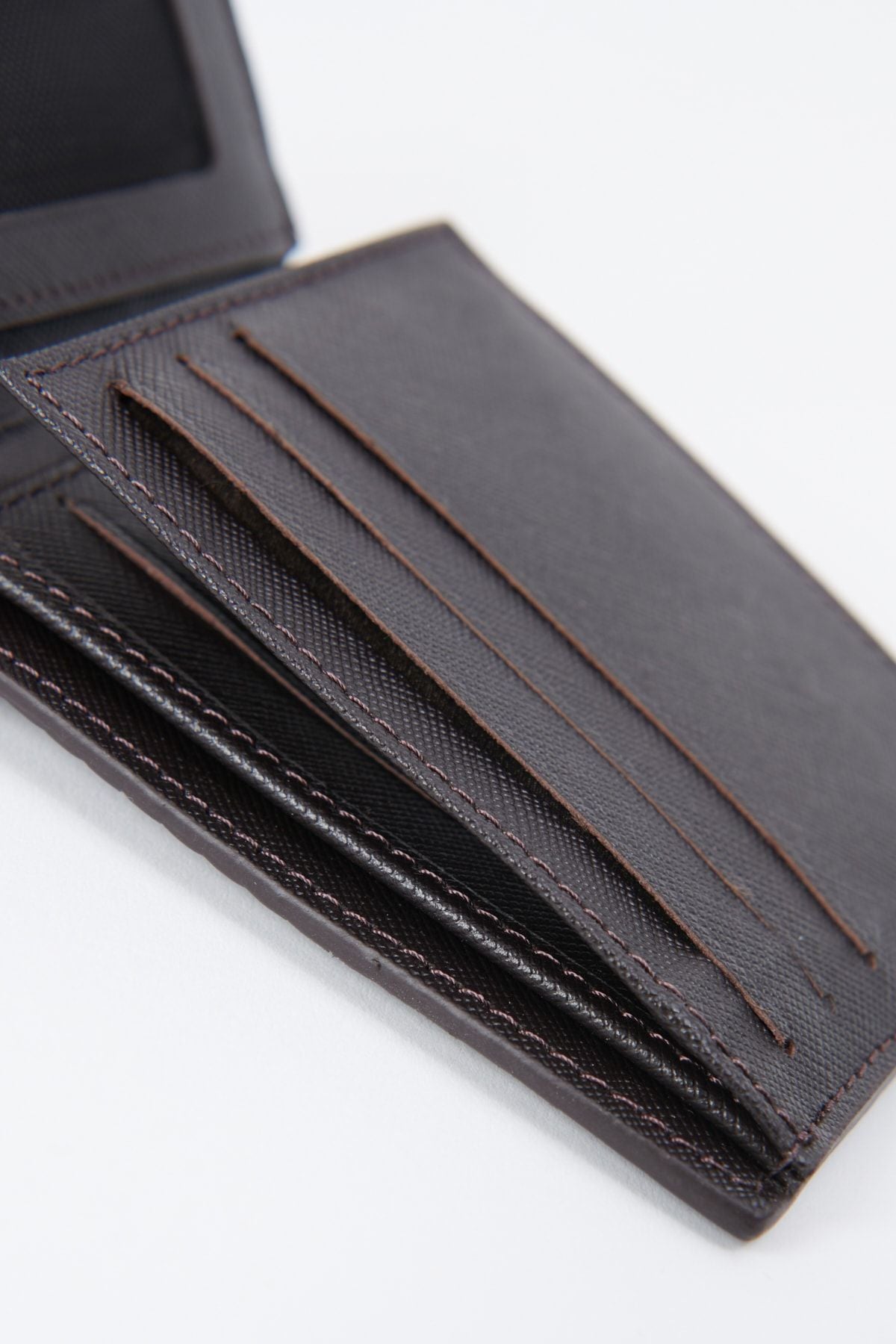 Men's Brown 100 %Leather Flat Classic Wallet