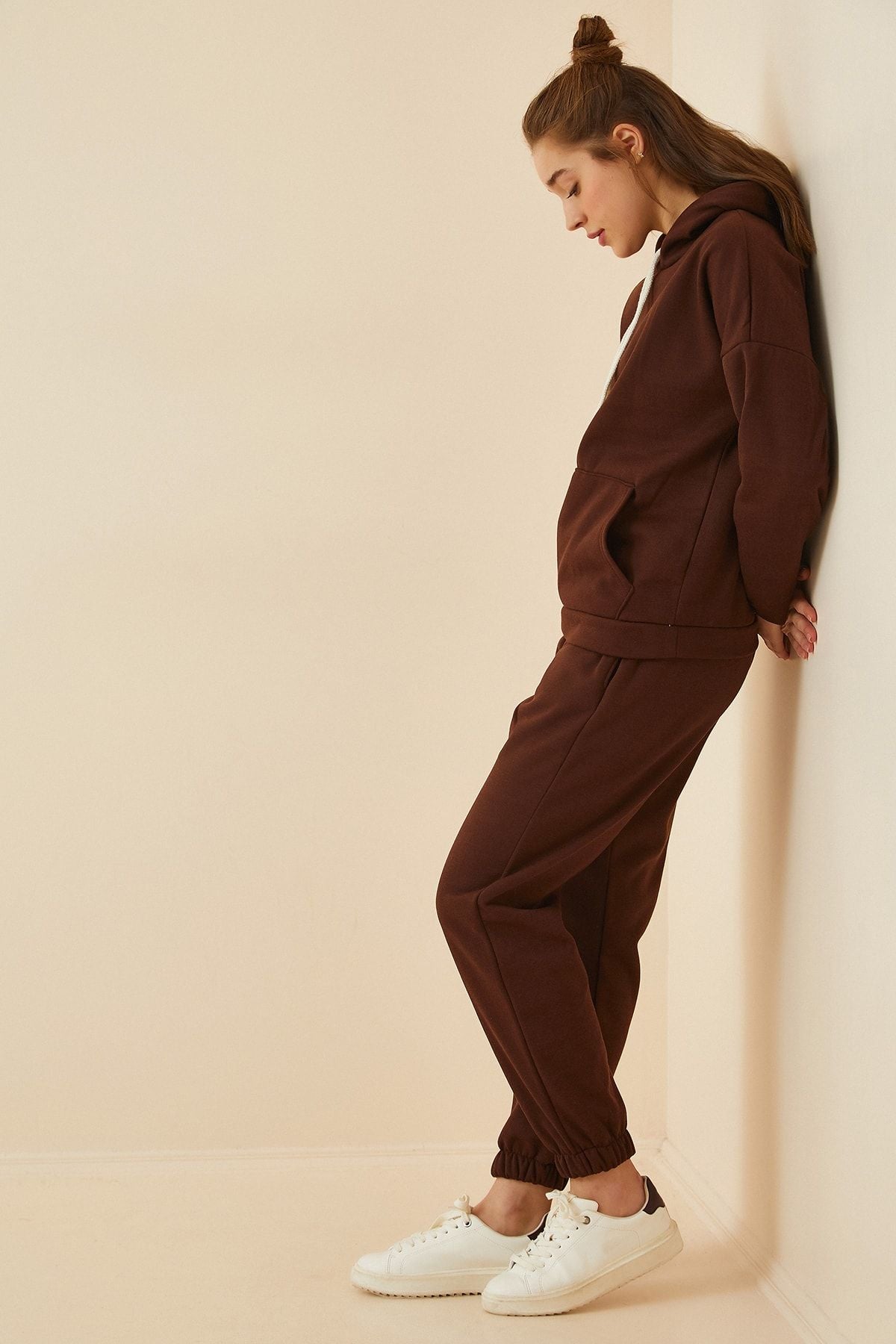 Woman Dark Brown Hooded Polar Service Set DD00762