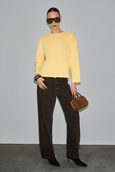 BASIL Women's Oversize 100% Organic Cotton Knitted Long Sleeve Yellow T-Shirt