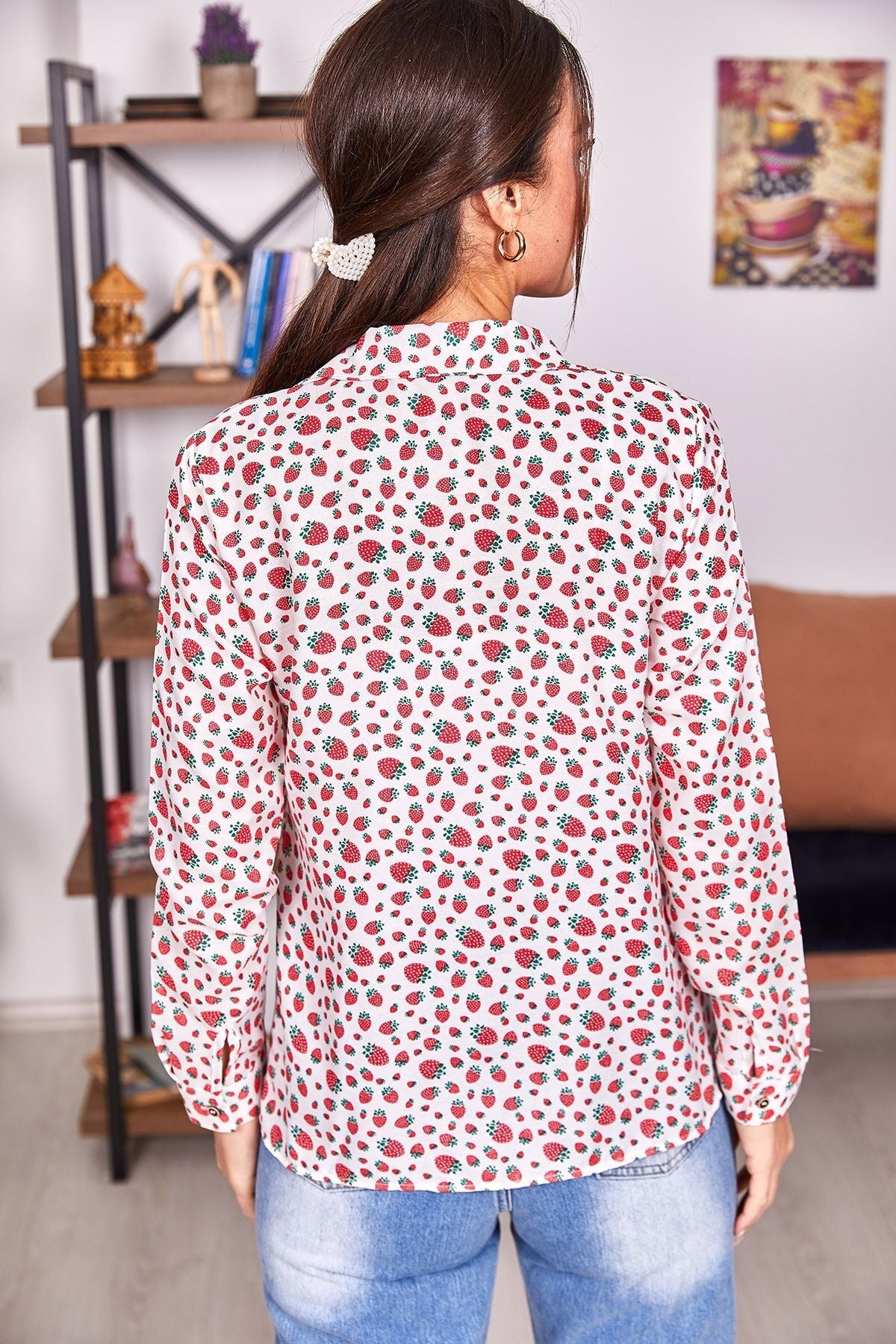 Women's White Strawberry Pattern Long Sleeve Shirt ARM-22K001066