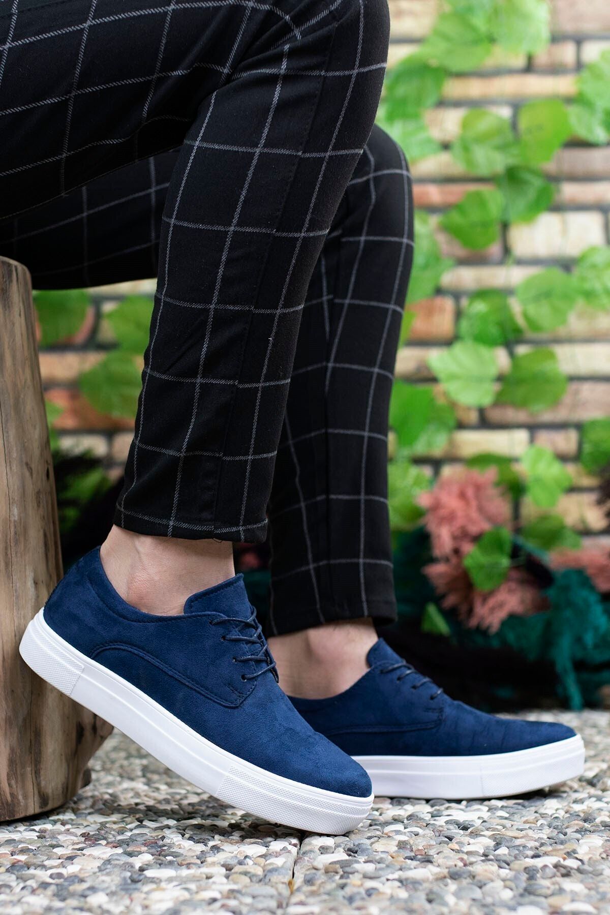 Men's Navy Blue Suede Sneaker 0012365