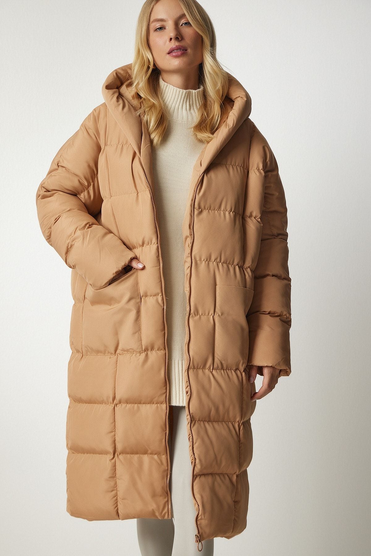 Female Biscuit Hopeding Oversize Long Swelling Coat NT00428