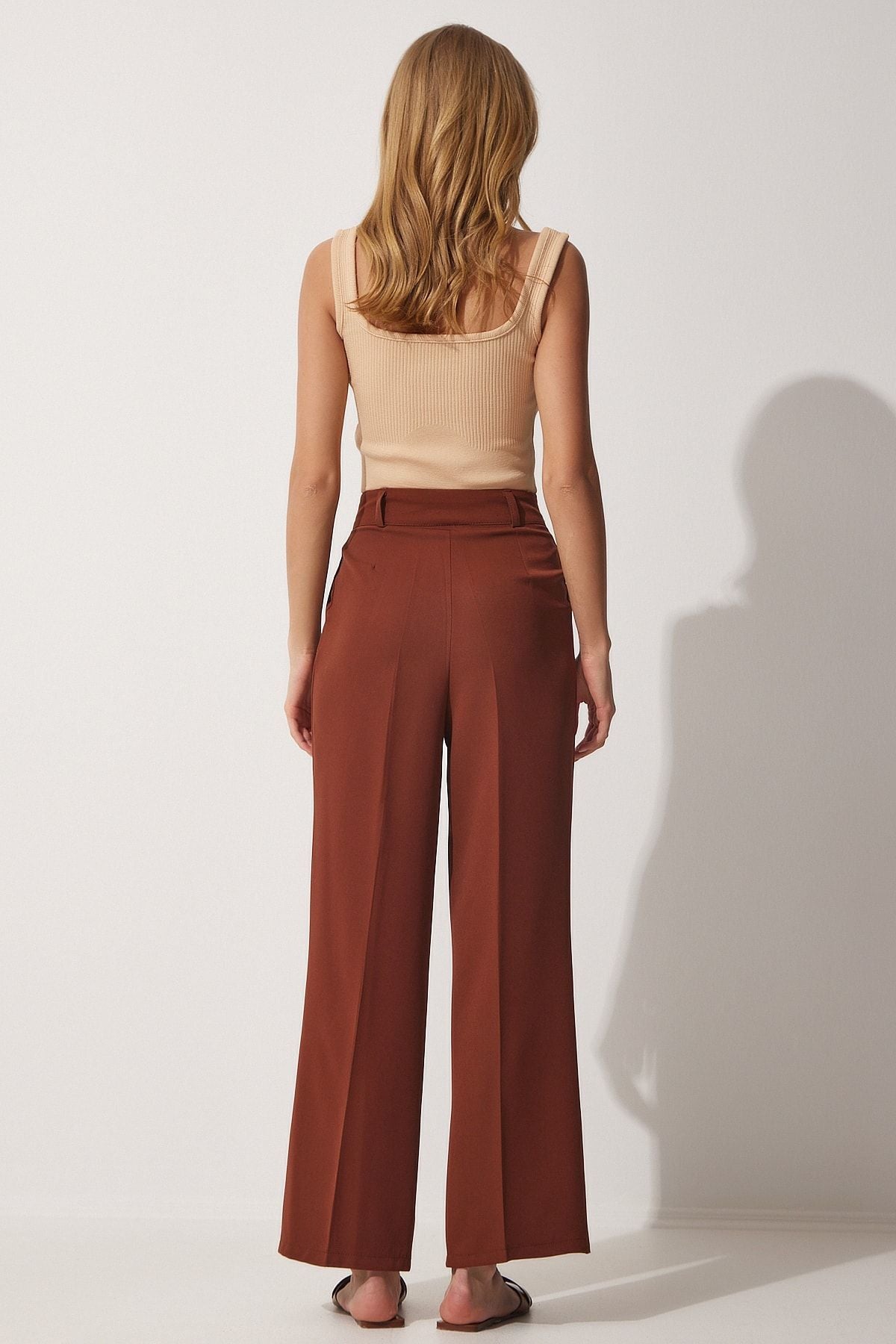 Female Brown Wide Paça Masculine Weaving Pants HG00001