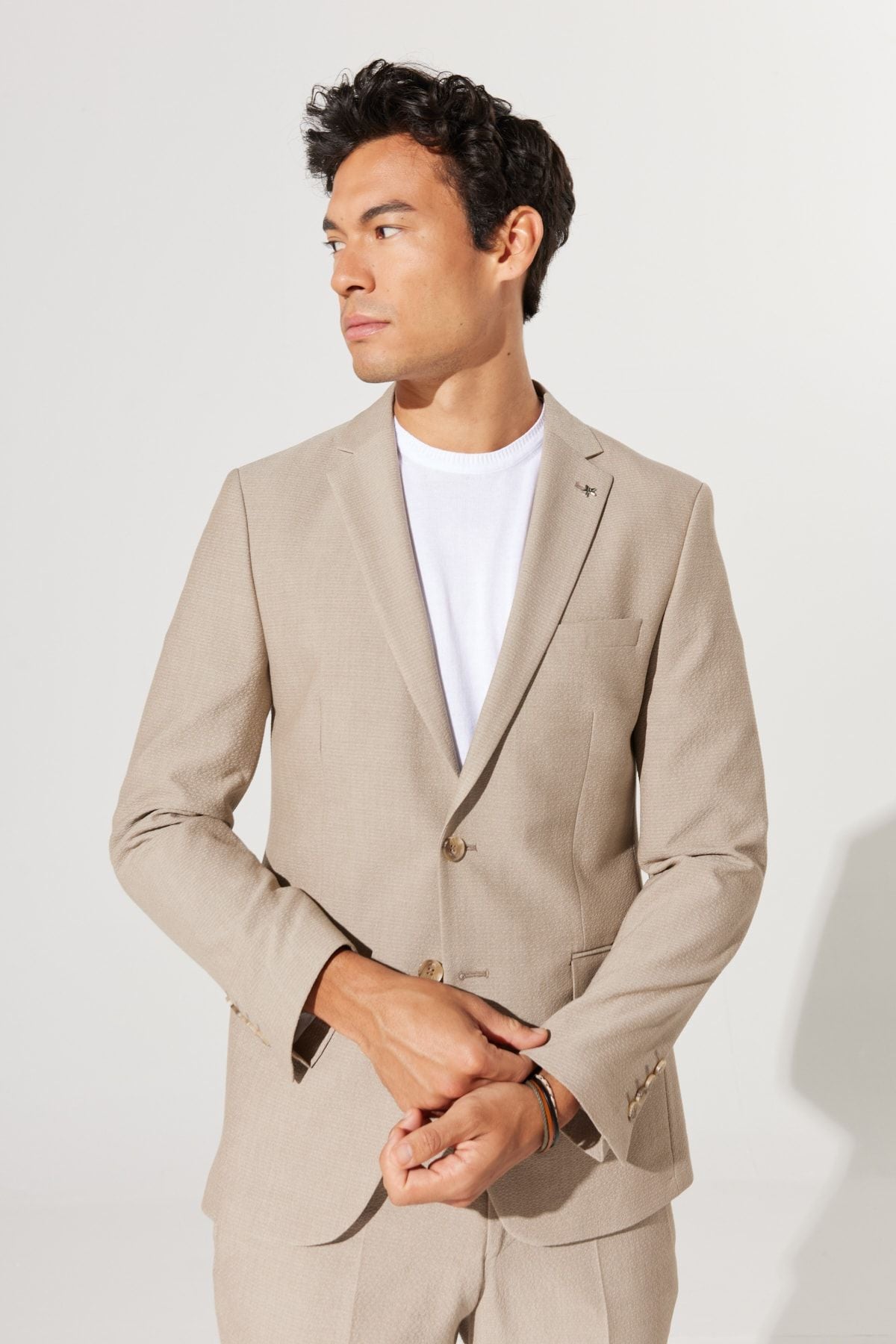 Men's Beige Slim Fit Narrow Cut Mono Yaka Wafer Patterned Suit Suit