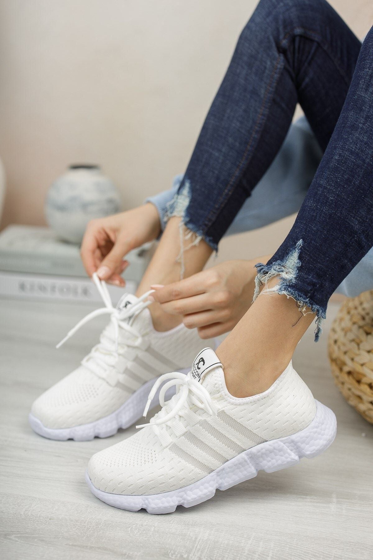 White White Unisex Sneaker 0012370