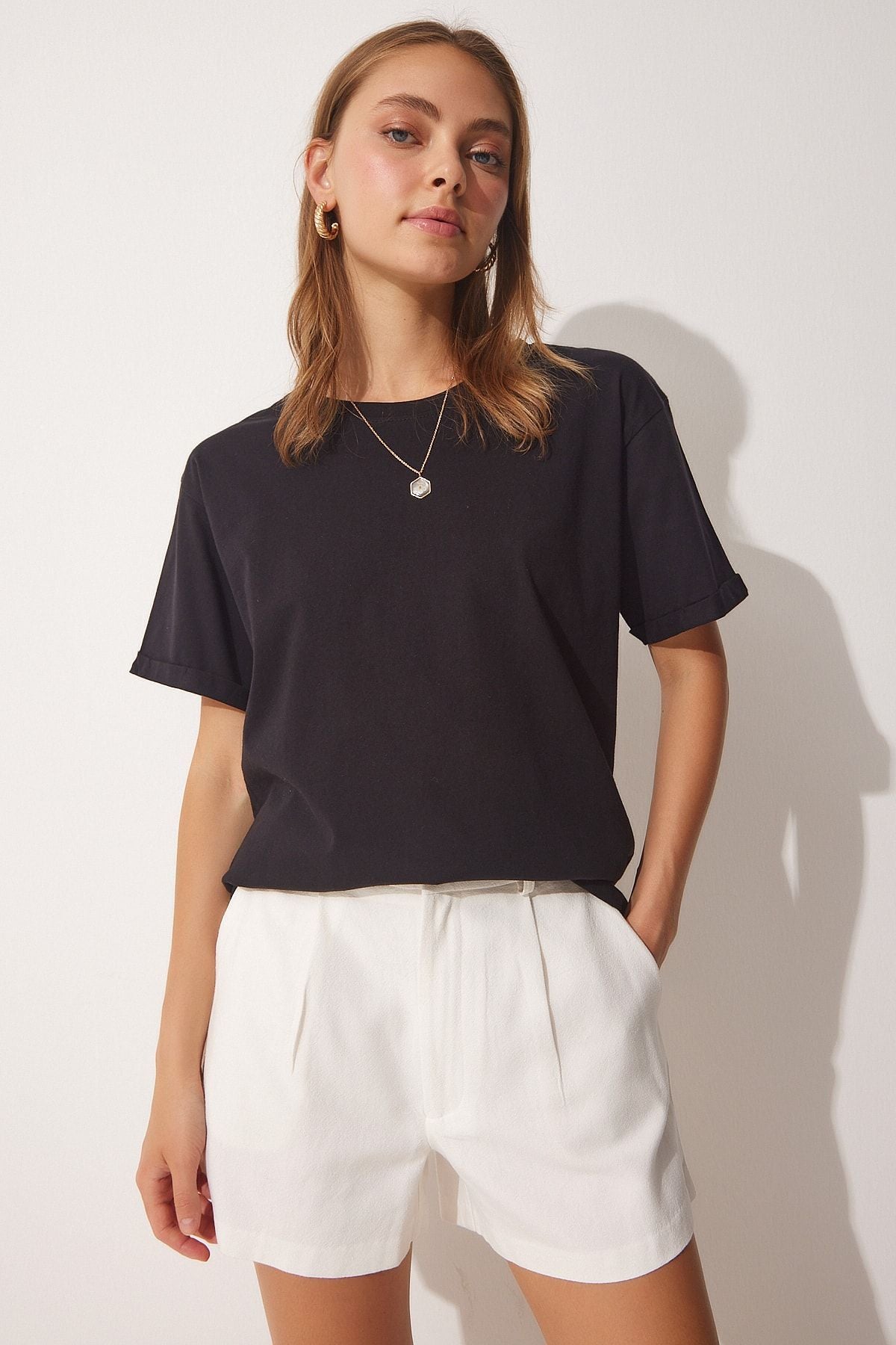 Female black bike collar cotton plenty of knitting t-shirt ub00053