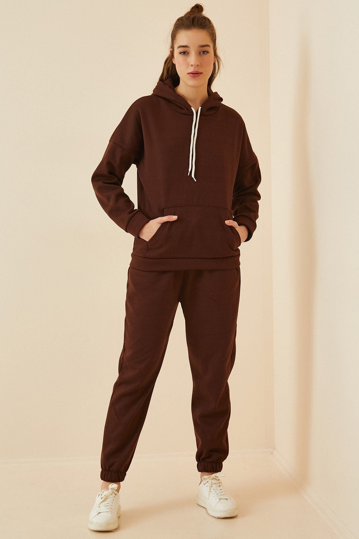 Woman Dark Brown Hooded Polar Service Set DD00762