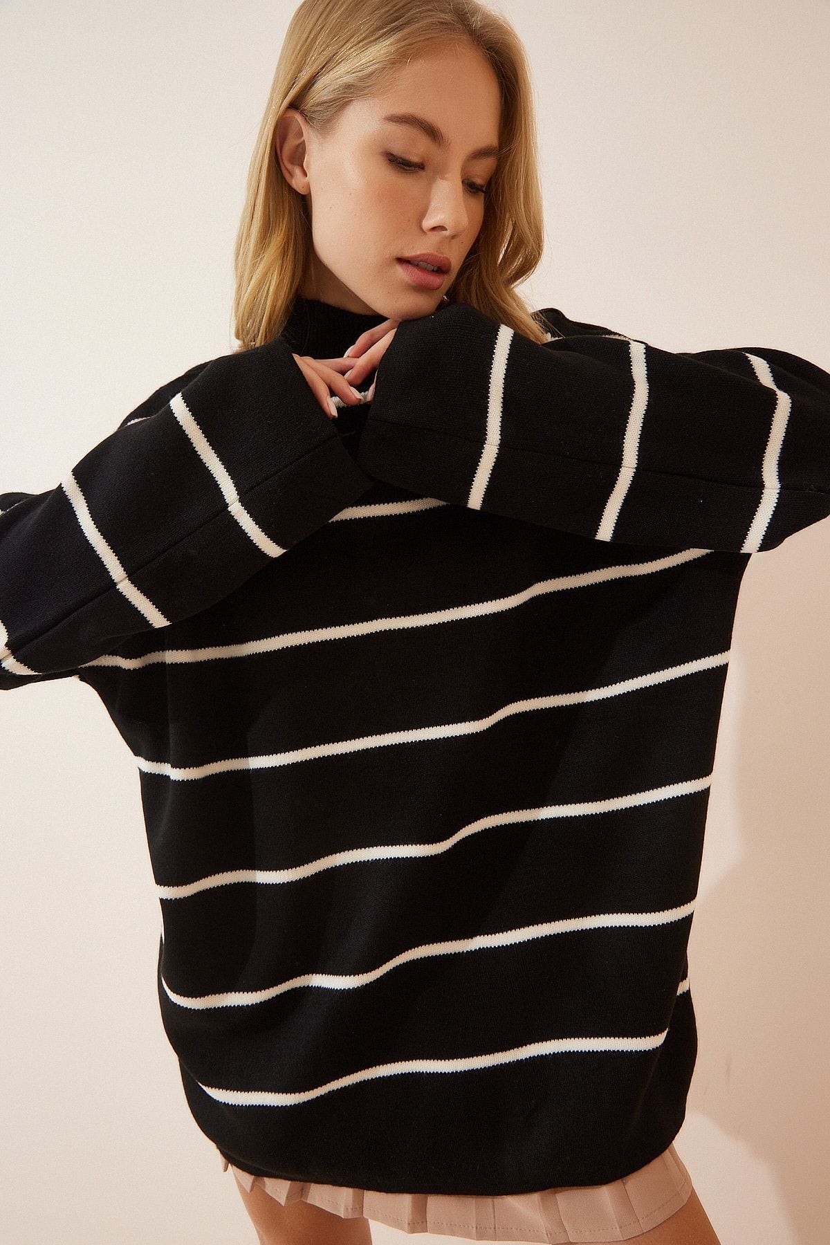 Woman Black Striped Oversize Long Knitwear Sweater YY00087