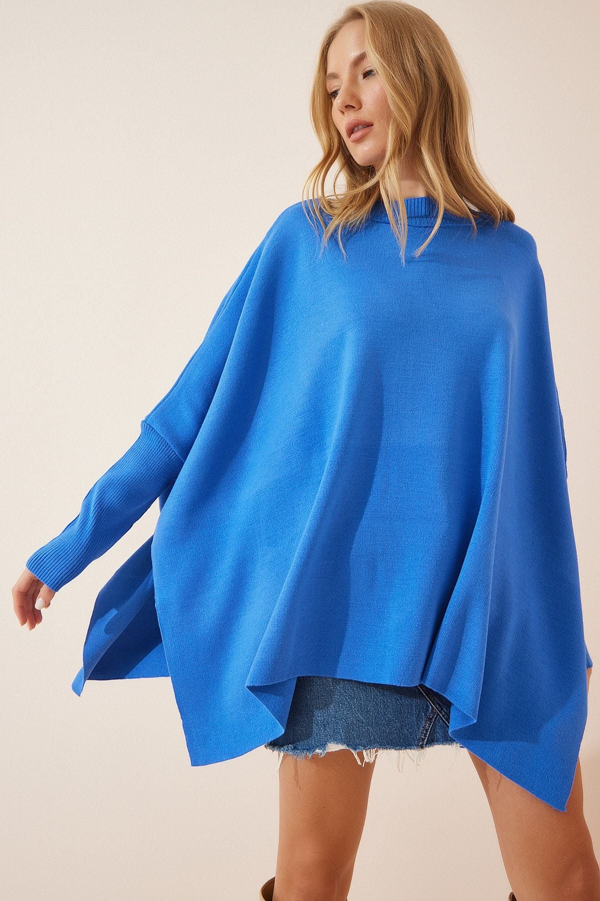 Woman live blue side slits with overwheeling poncho sweater yy00005