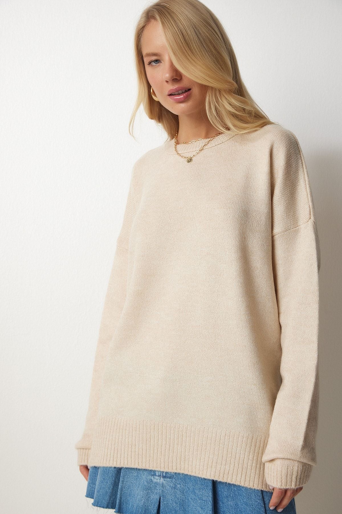 Female beige bike collar overwheeling knitwear sweater BV00085