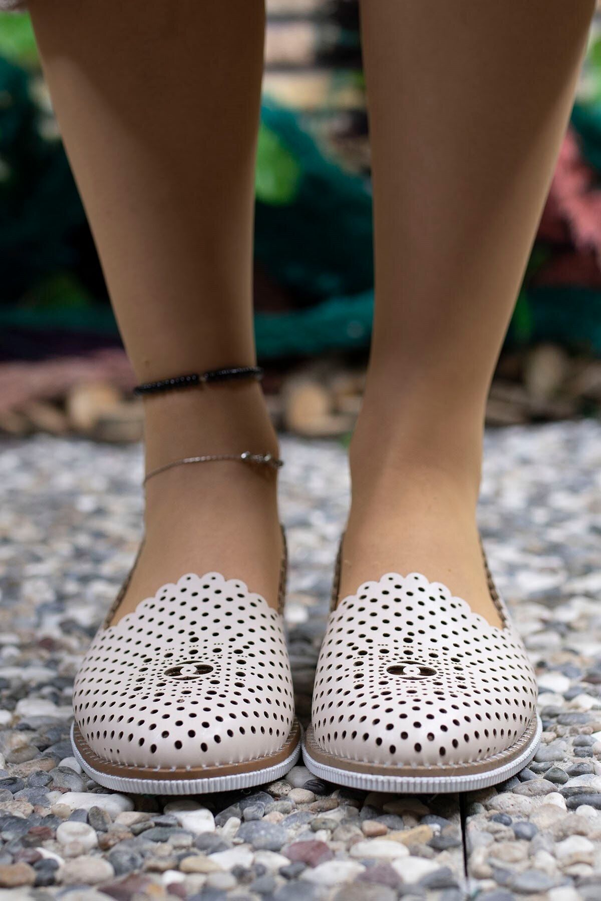 Female Beige Daily Shoes 0012503