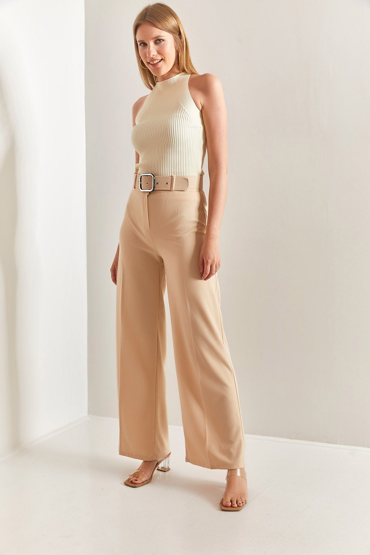 Women's Belted Wide Leg Trousers 40871032