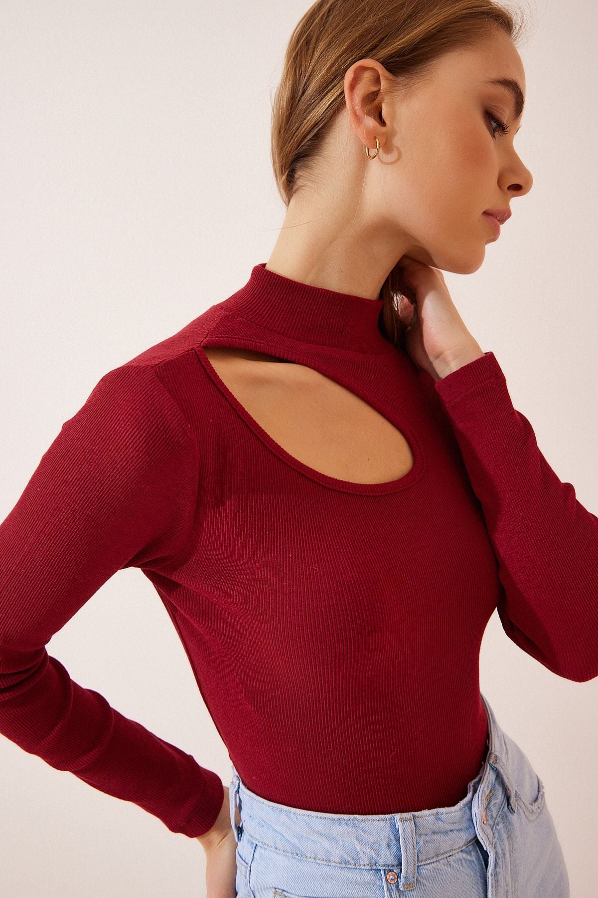 Woman Bordeaux Cut Out Detailed Wick Knitting Blouse GT00065