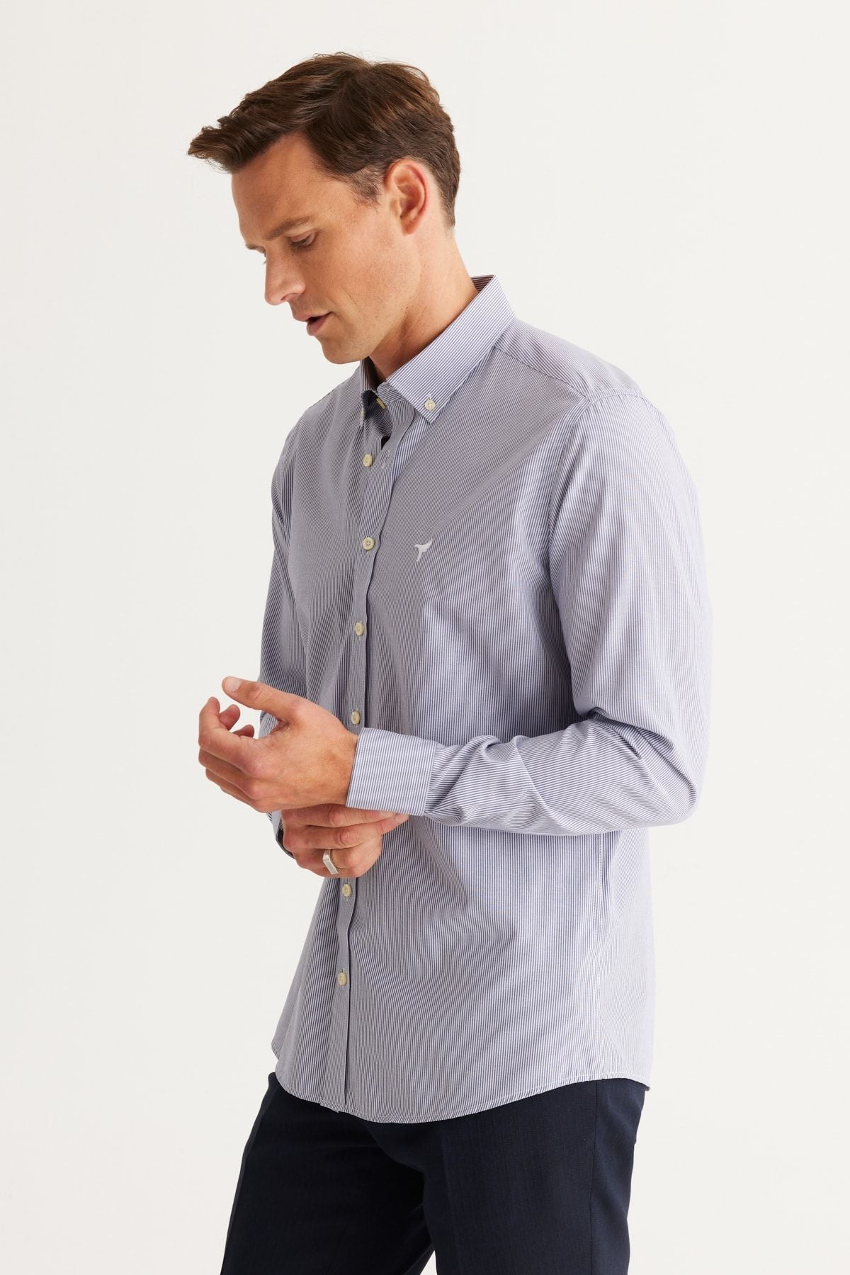 Men's Navy-White Slim Fit Narn Cutting Buttoned Neck Cotton Striped Shirt