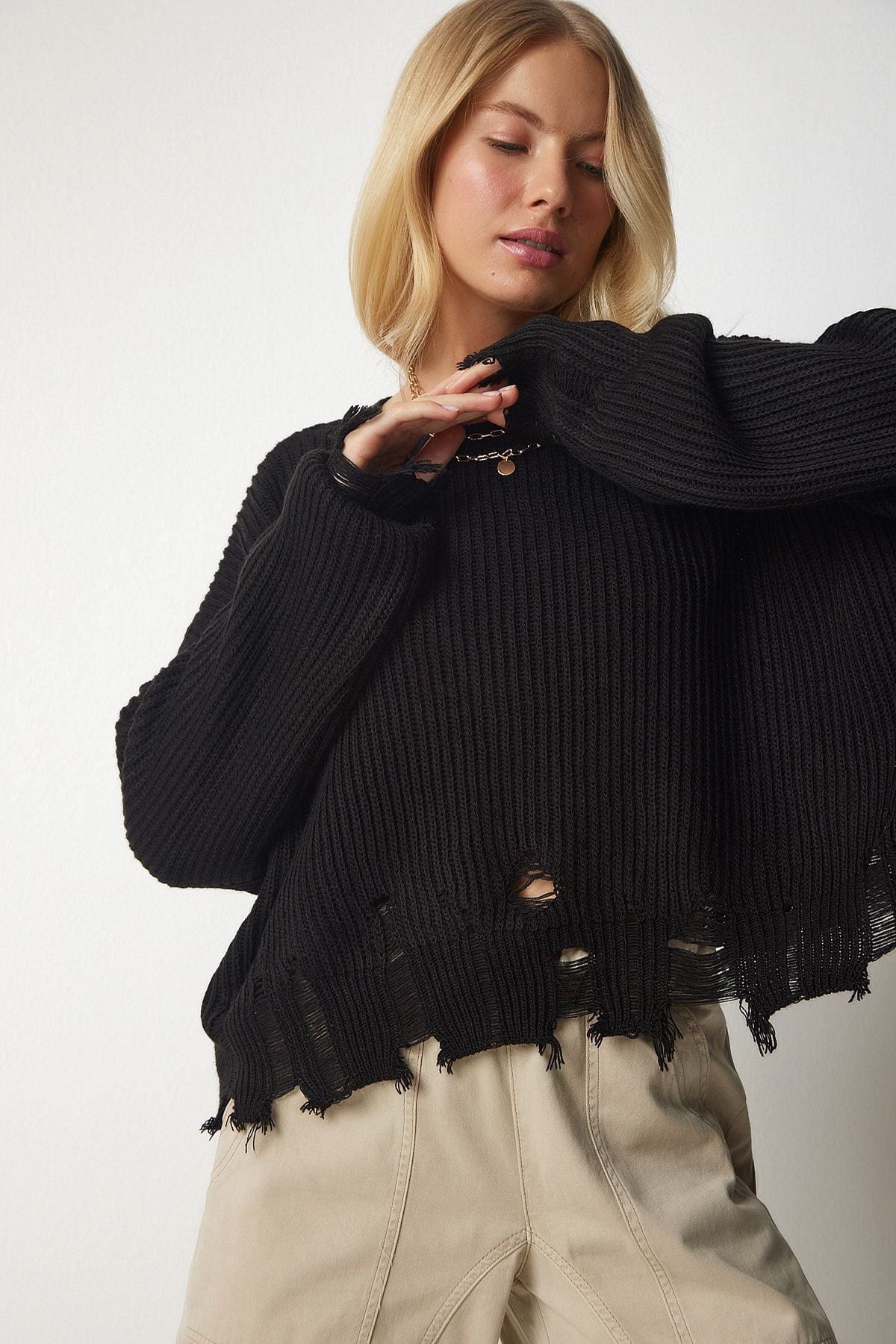 Women's black tear detailed overwhelm knitwear sweater ki00098