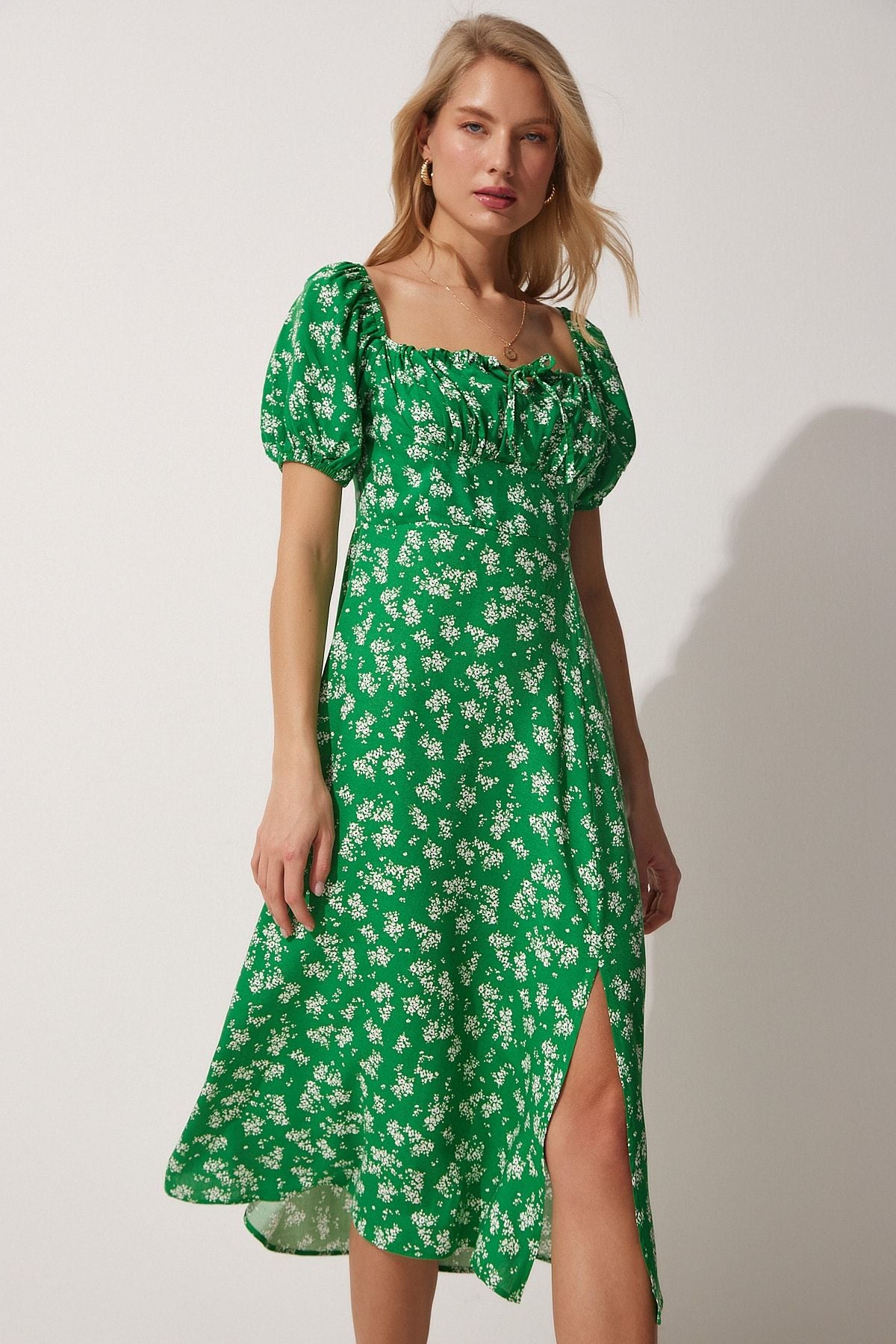 Female Green Carmen Yaka Floral Summer Viscose Dress DD01209