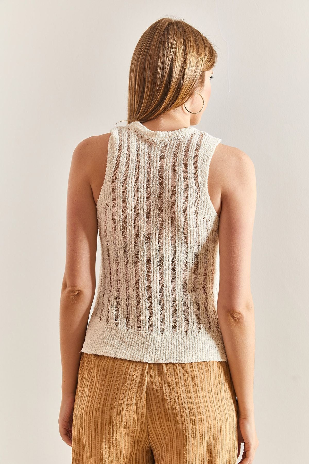 Female Bike Neck Sleeveless Sides