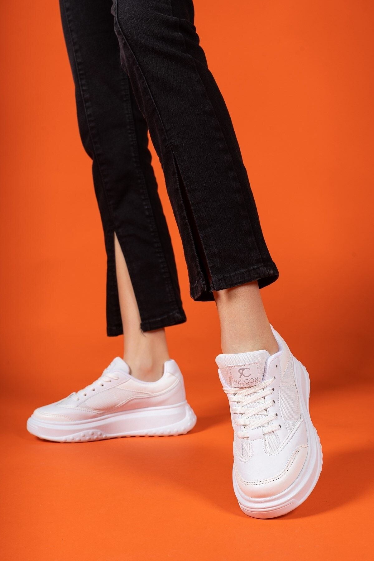 White Woman Sneaker 0012153