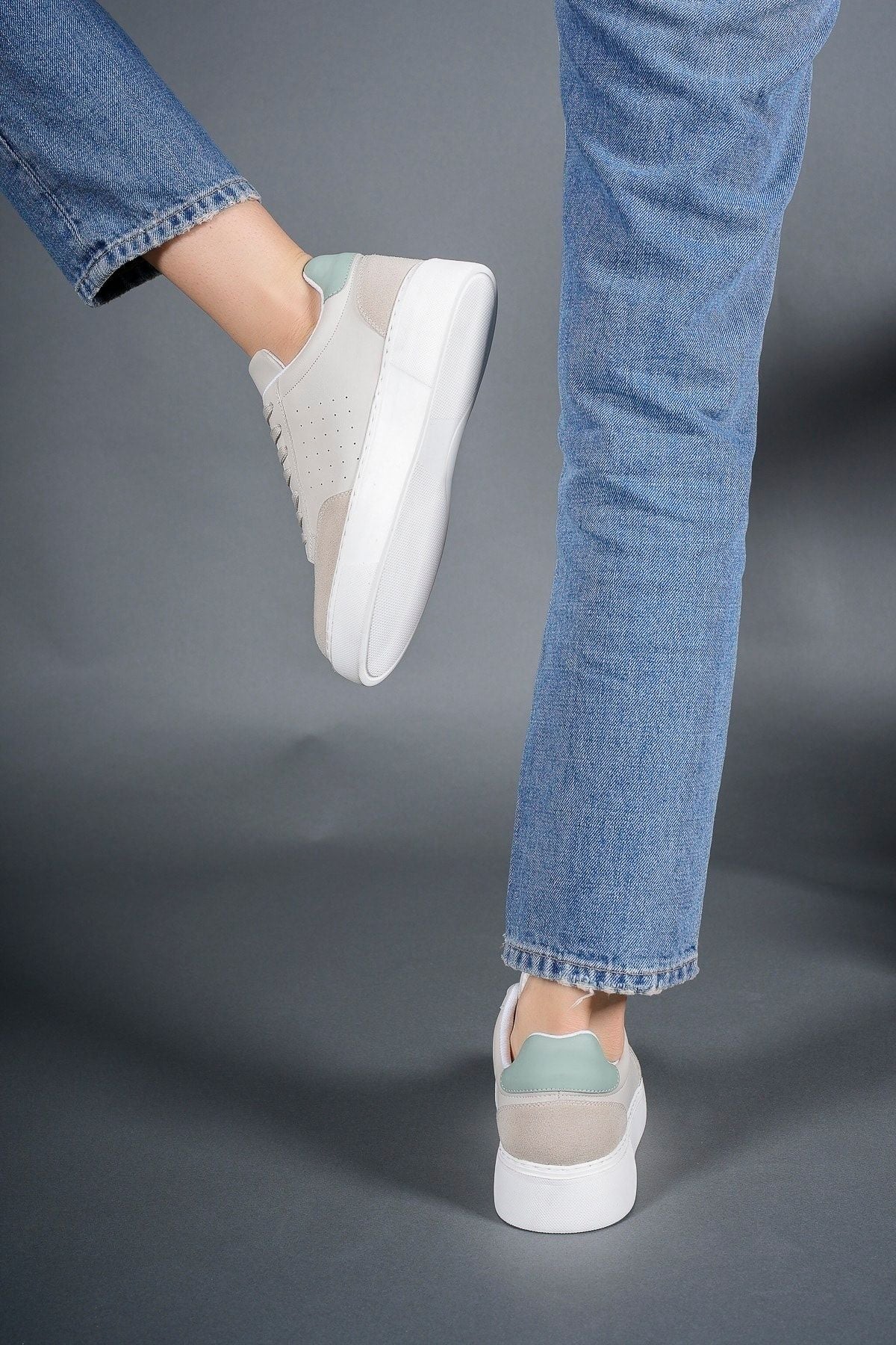 Female Sneaker 0012380 Beige Green Suede Detail
