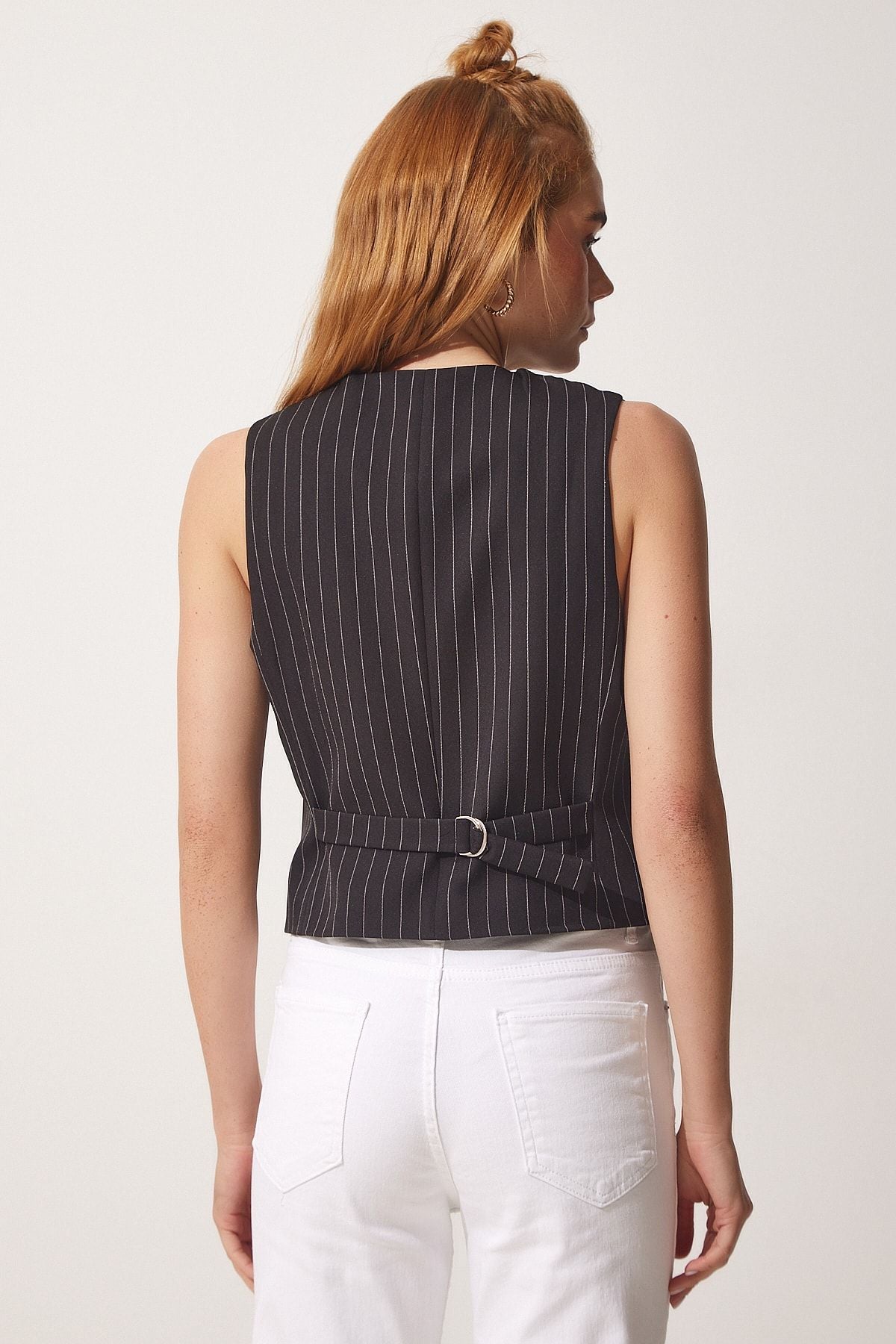 Woman Black striped weaving vest to00054