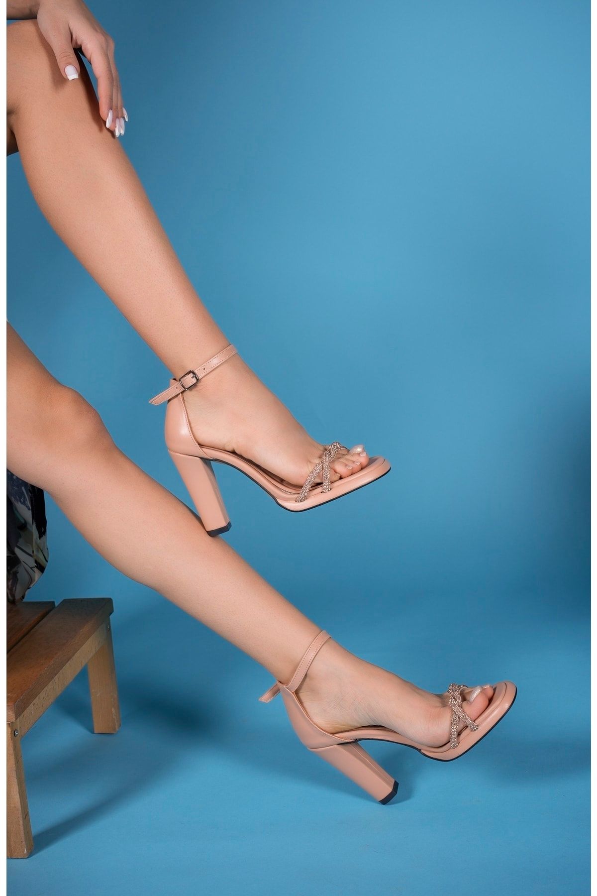 Woman Heels Sandals 00121741 Nude