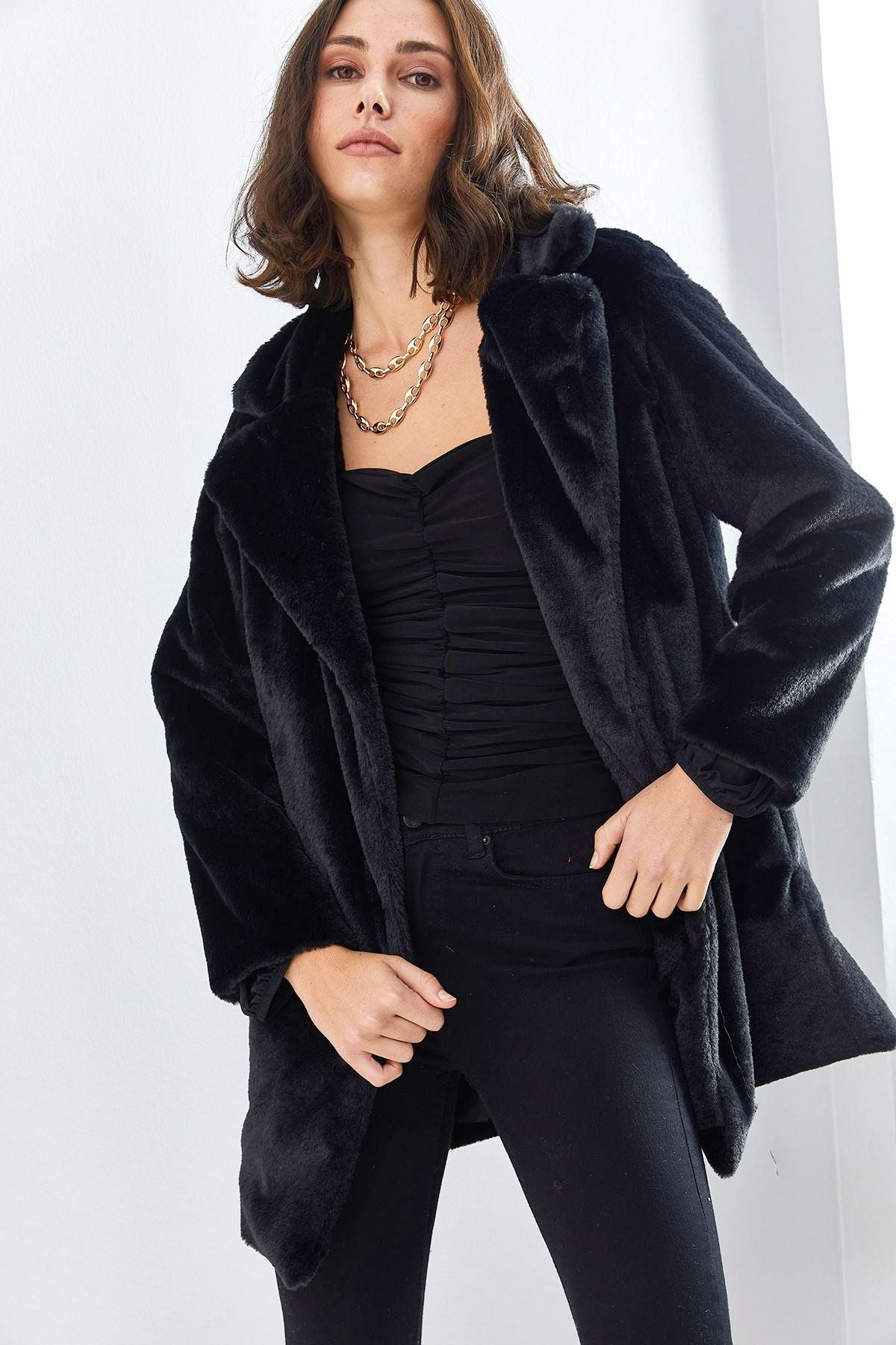 Female agraf buttoned plush coat 2164