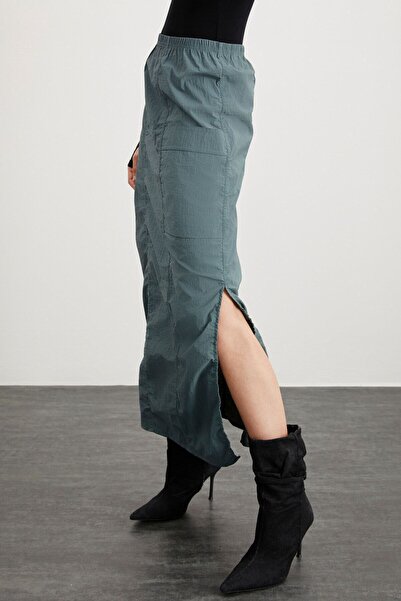 Cherı Women's Elastic Waist Waterproof Parachute Fabric Long Green Skirt