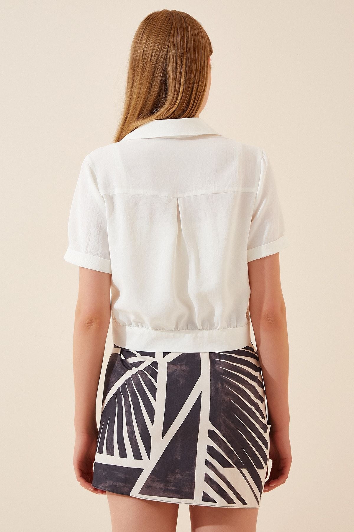 Woman White Pocket Short Sleeve Summer Occupation Viscose Jacket DD00924