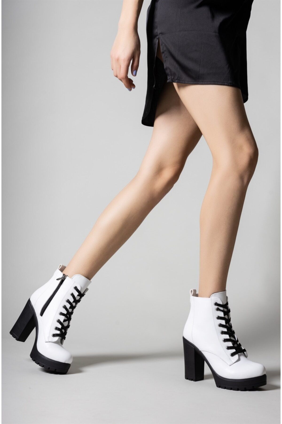 White Skin Woman High Heels Bot 0012SP01