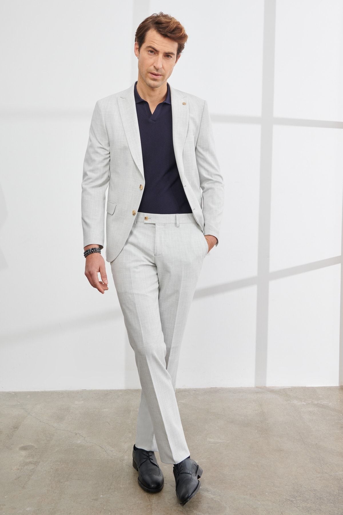 Men's Light Gray Extra Slim Fit Narrow Cut Swallow Collar Striped Suit
