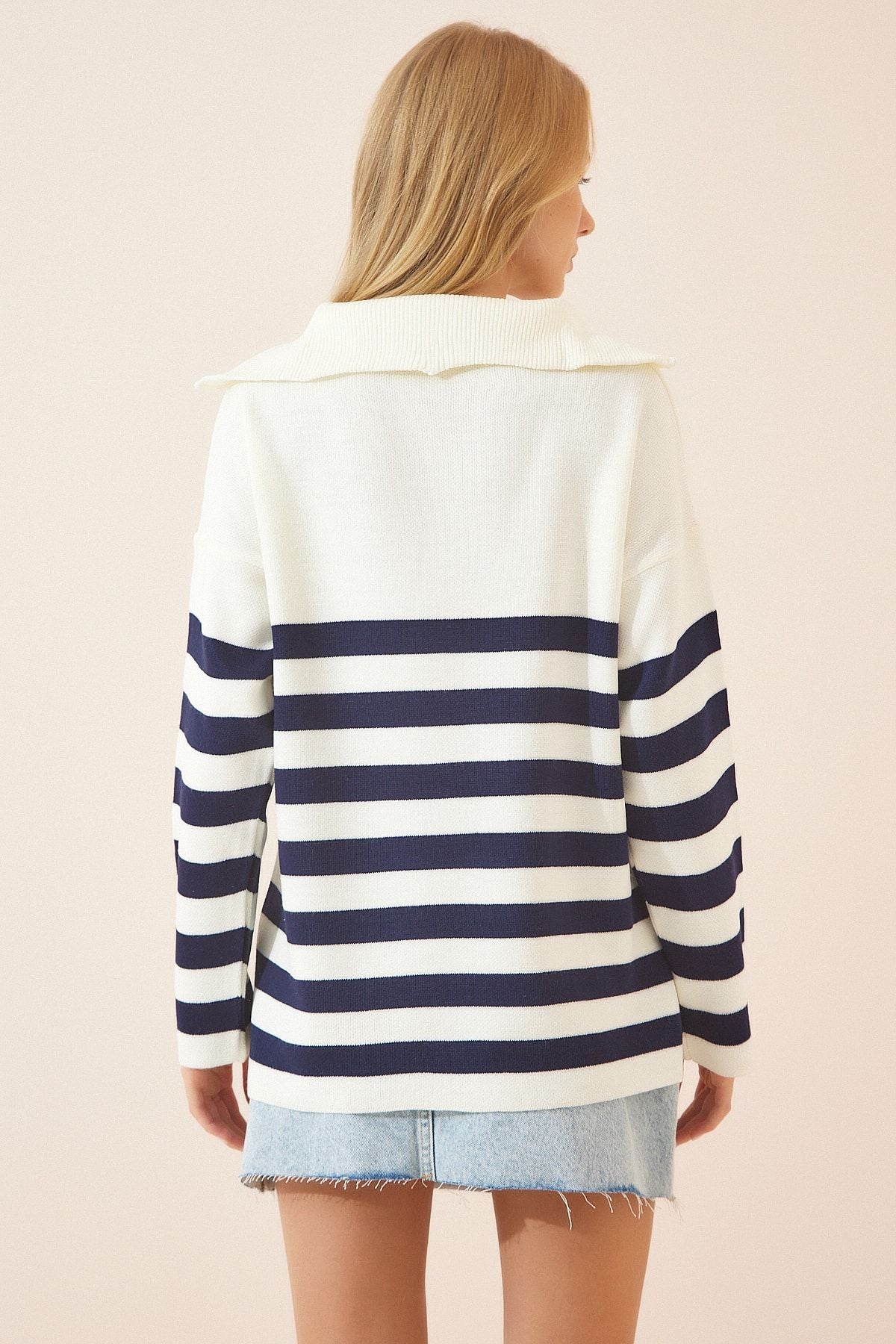 Woman Navy blue white zipper upright collar striped overwheeling knitwear sweater BV00009