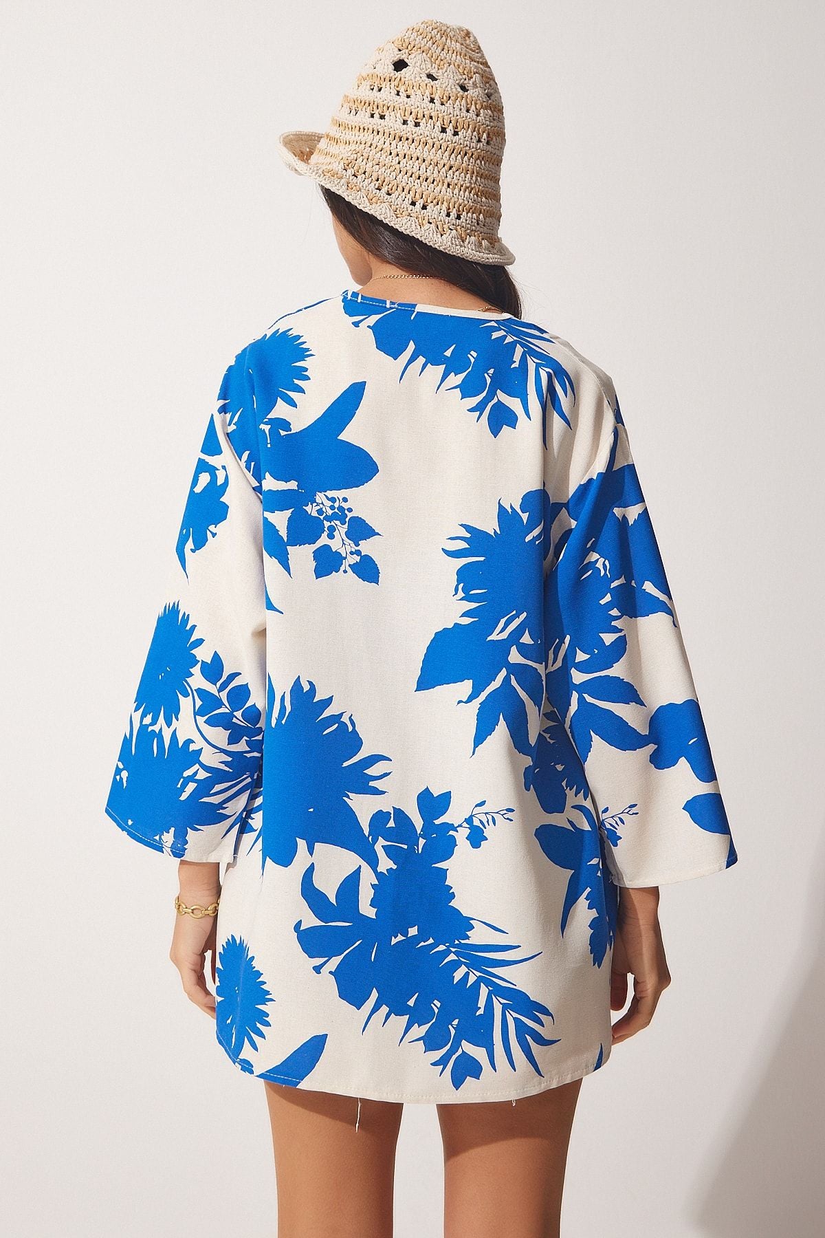 Female Blue Cream Patterned Kimono BH00381