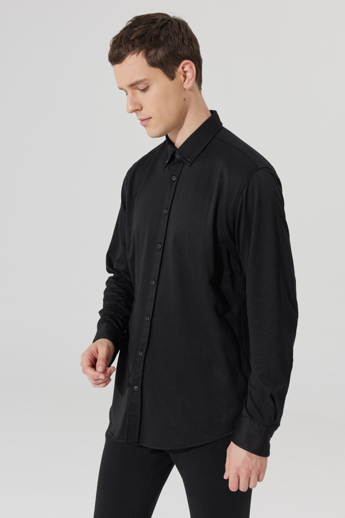 Men's Black Comfort Fit Casual Cutton Cotton Cotton Shirt with button