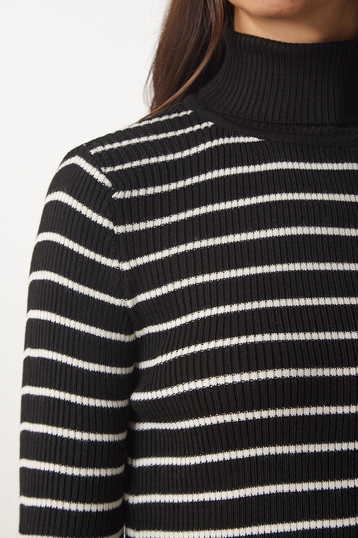 Female black striped fisherman collar knitwear sweater BP00146