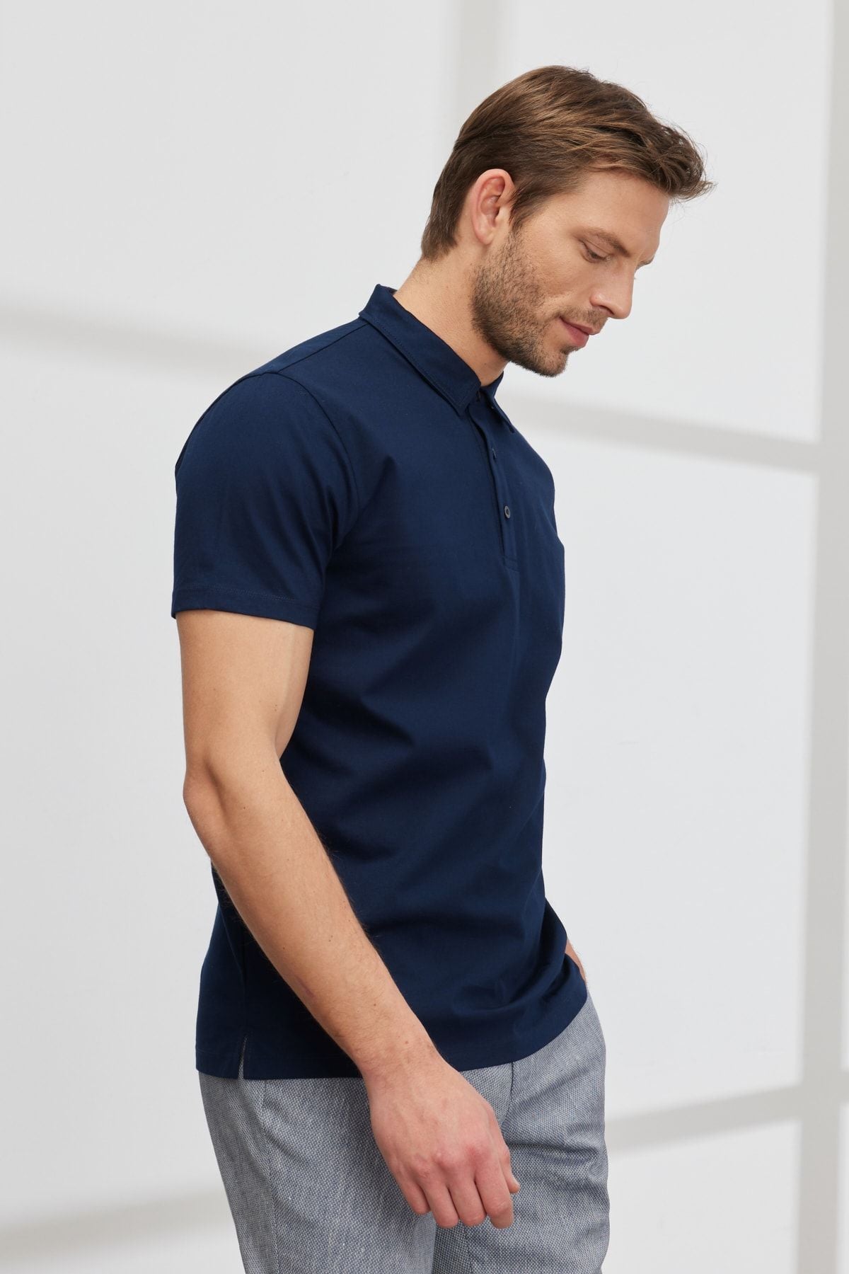 Men's navy blue slim fit narrow cut polo collar 100 %cotton T -shirt