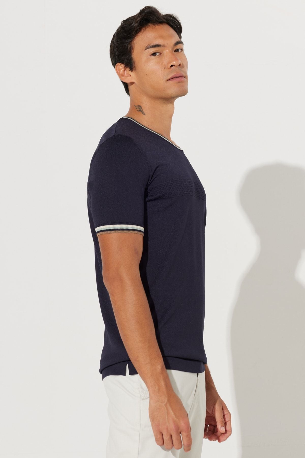 Men's navy blue standard fit normal cut bike collar 100 %cotton striped knitwear T -shirt