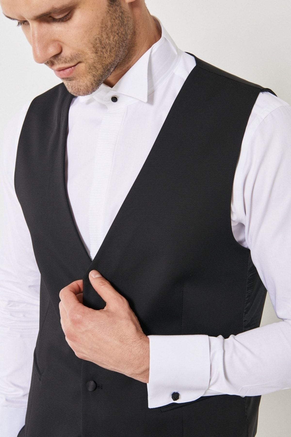 Men's Black Slim Fit Narrow Cut V -Neck Patternic Classic Vest