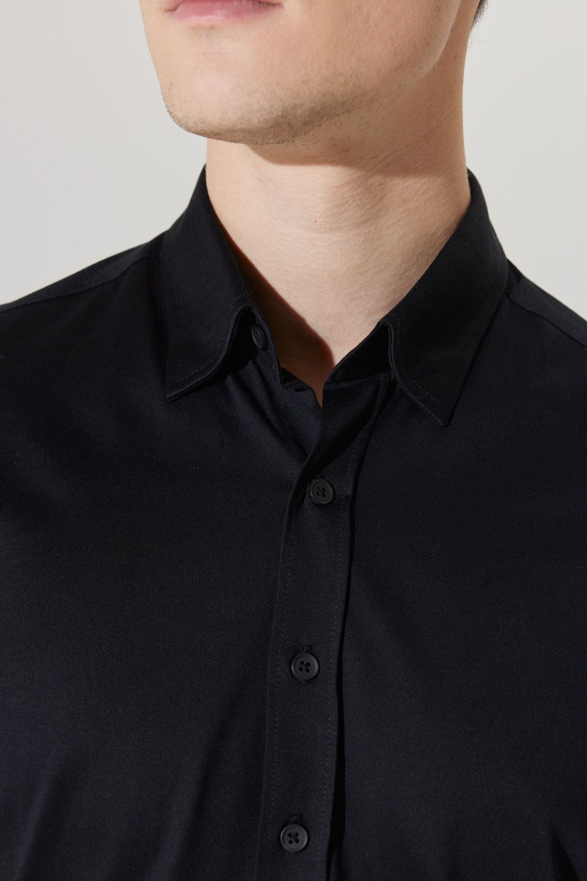 Men's Black Slim Fit Narrow Cut Hidden button collar 100 %cotton shirt