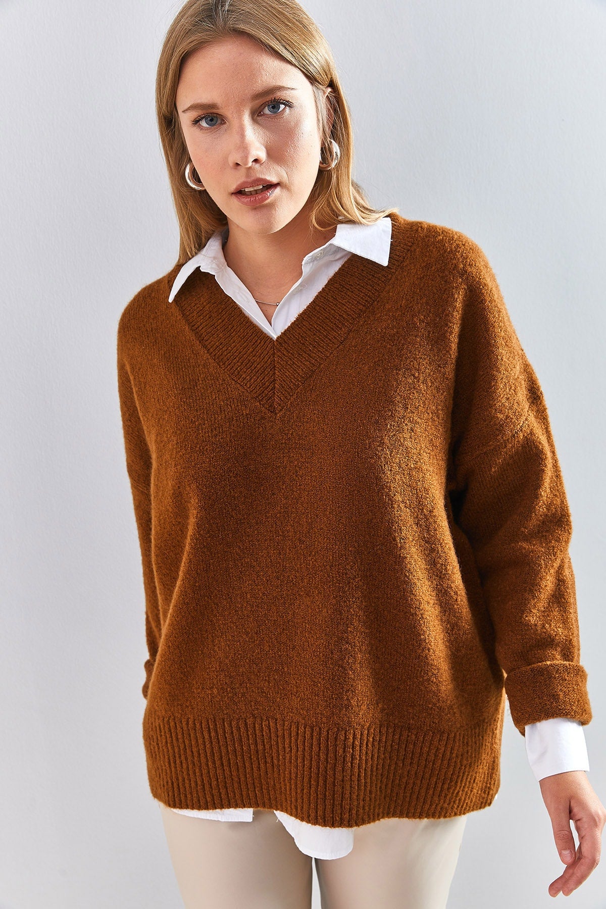 Women's V-Neck Knitwear Sweater 20223264