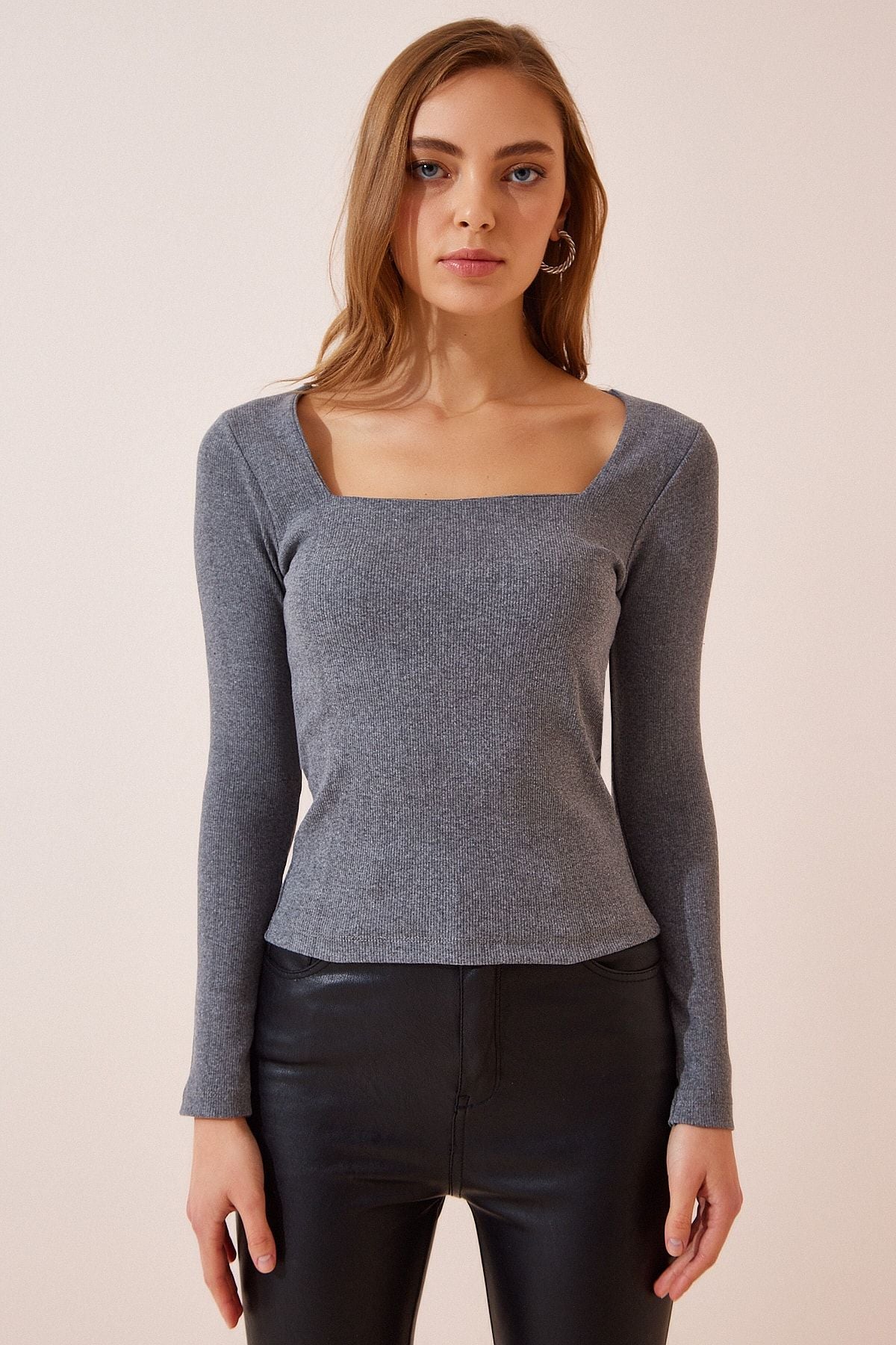 Women's Gray Square Collar Vumor Knitting Blux GT00052