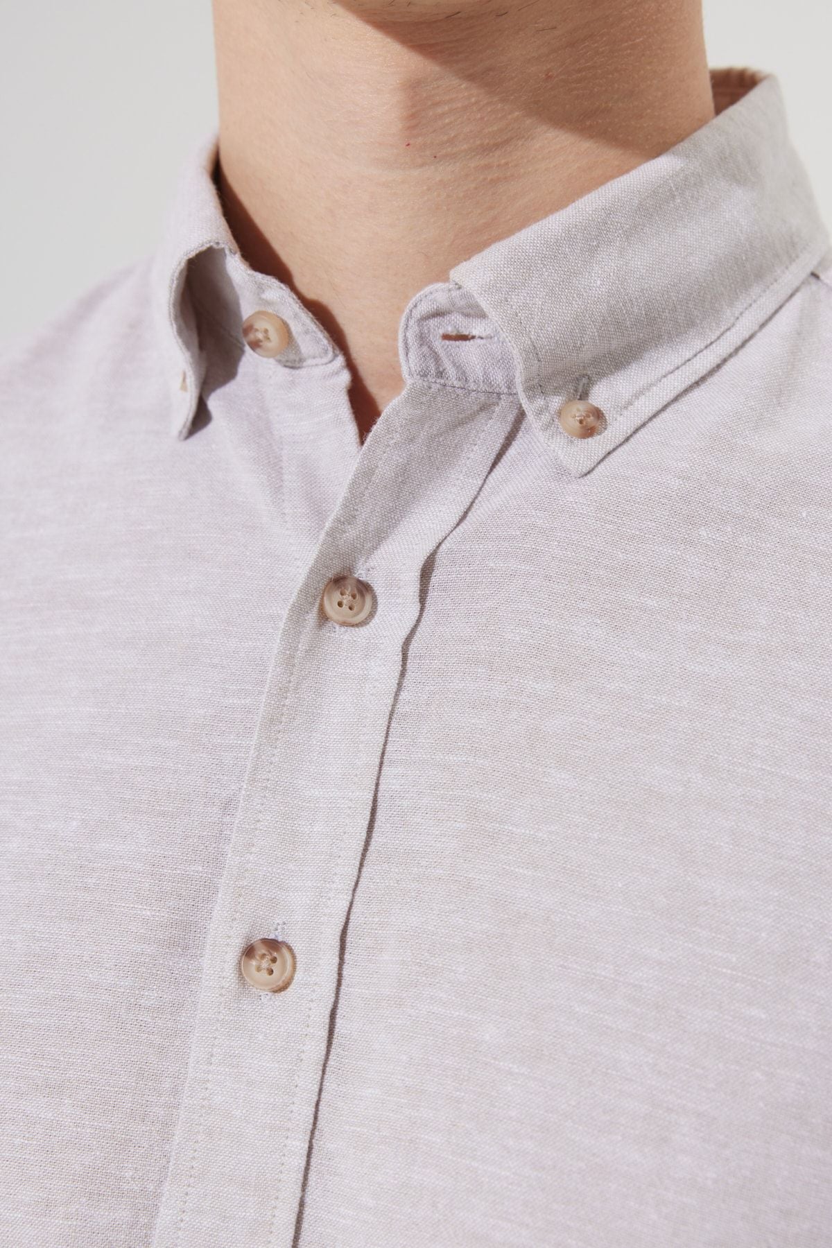 Men's Beige Linen Comfort Fit Casual Cutting Buttoned Neck Shirt
