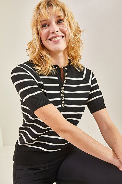 Women's Buttoned Sleeves and Elastic Skirt Knitwear Blouse 20235071