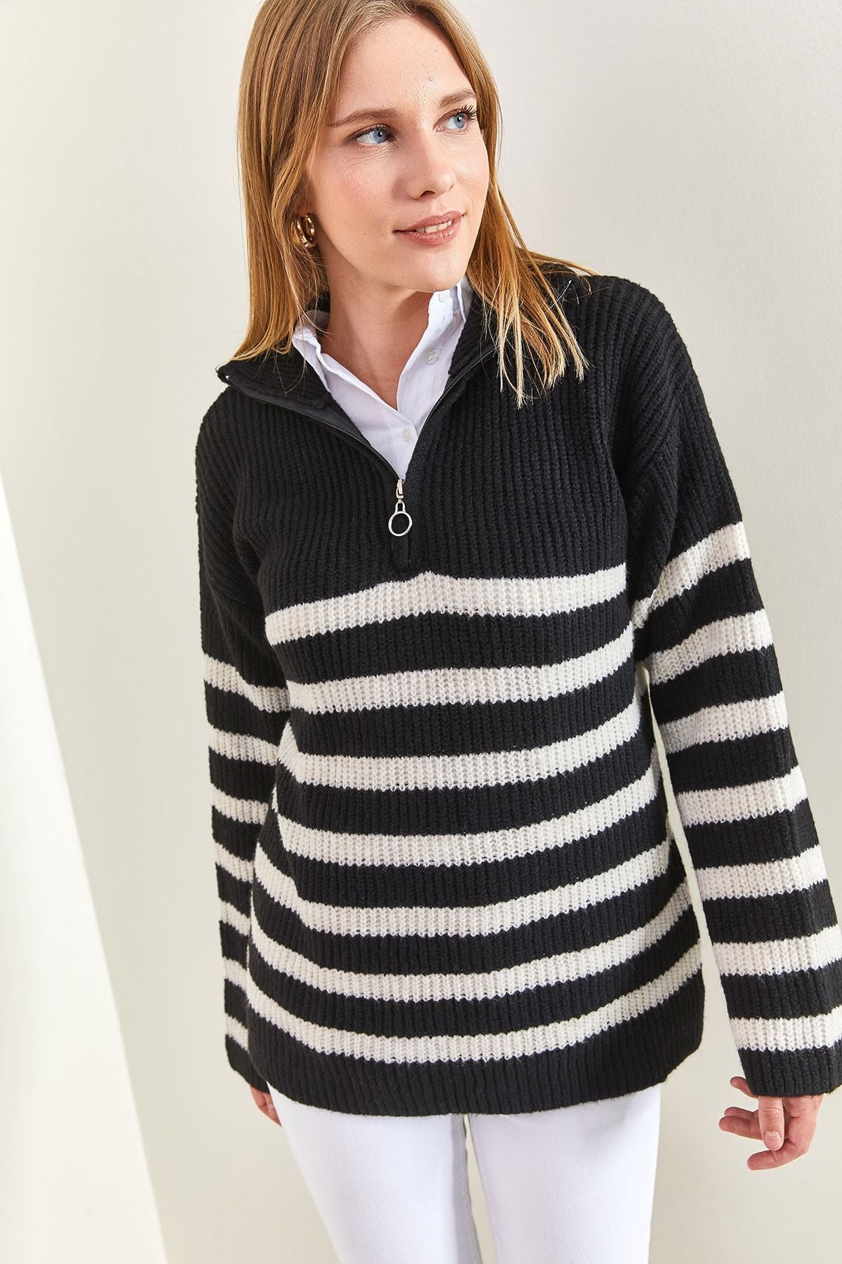 Woman Zippered Striped Oversize Knitwear Sweater